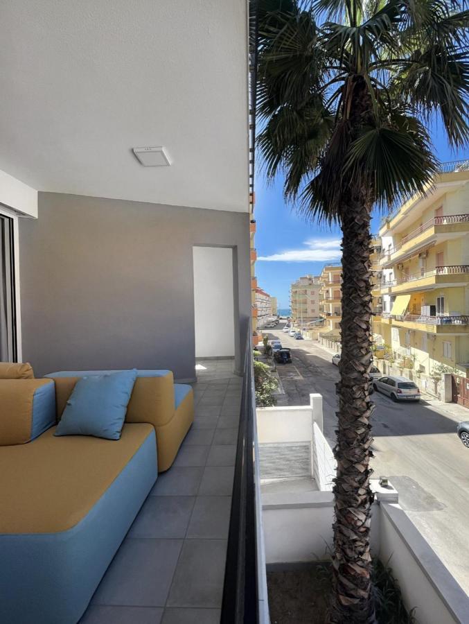 Modern And Spacious Appartement With Beach View. กัลลีโปลี ภายนอก รูปภาพ